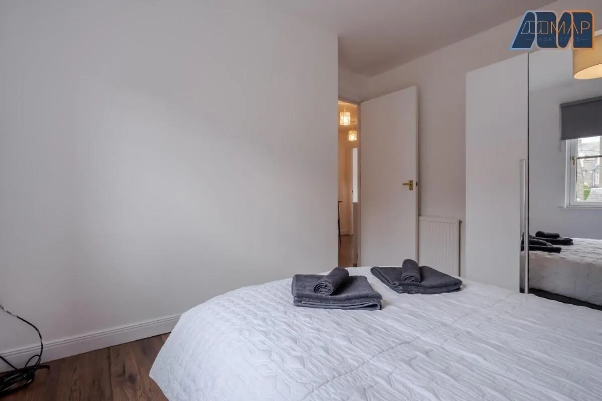 City Centre Apartment With Parking Aberdeen