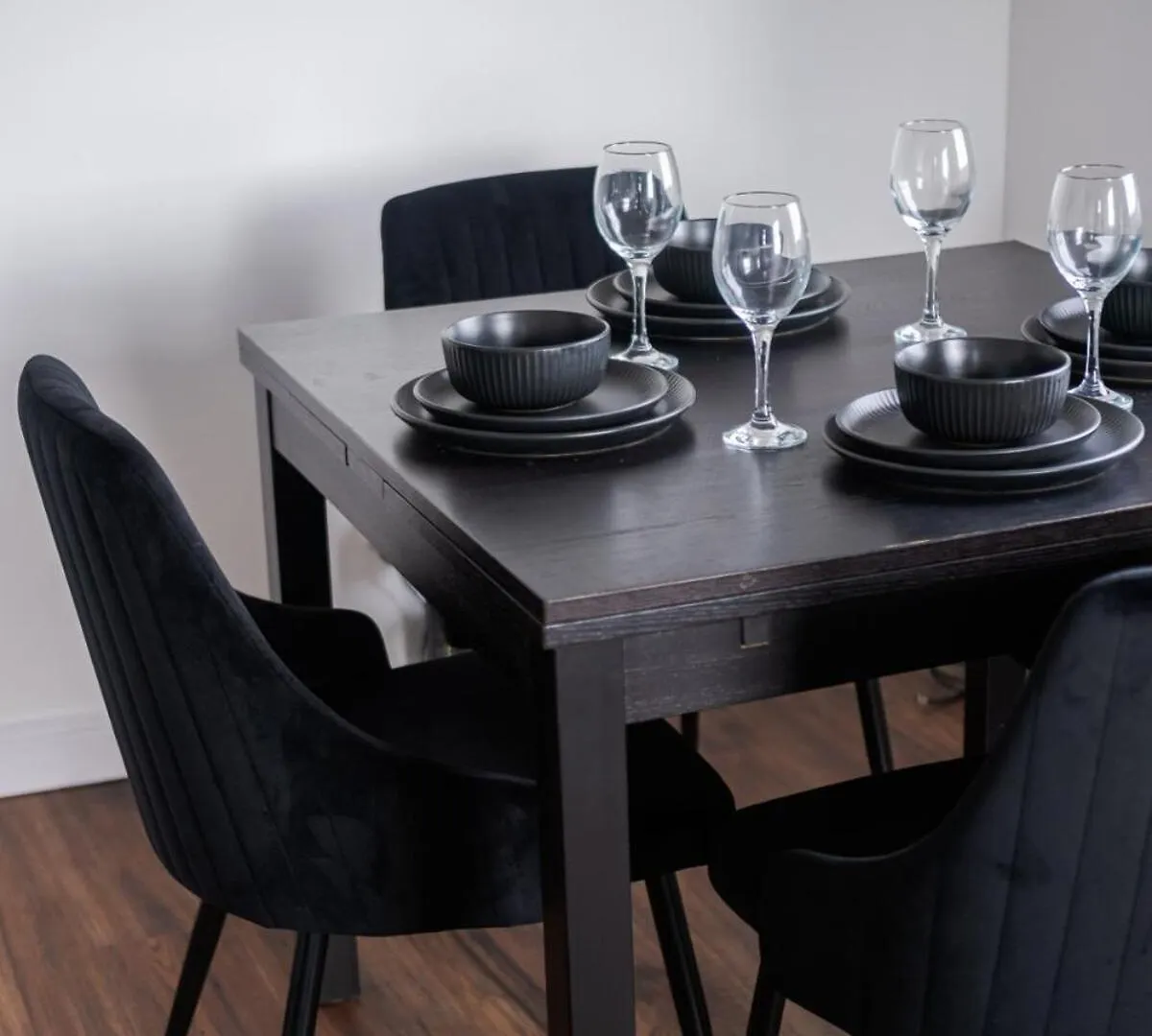 City Centre Apartment With Parking Aberdeen
